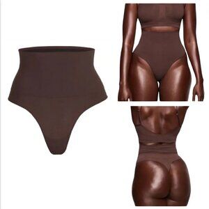 Skims Core Control Seamless Mid Waist Shapewear Thong in Brown, Size S/M